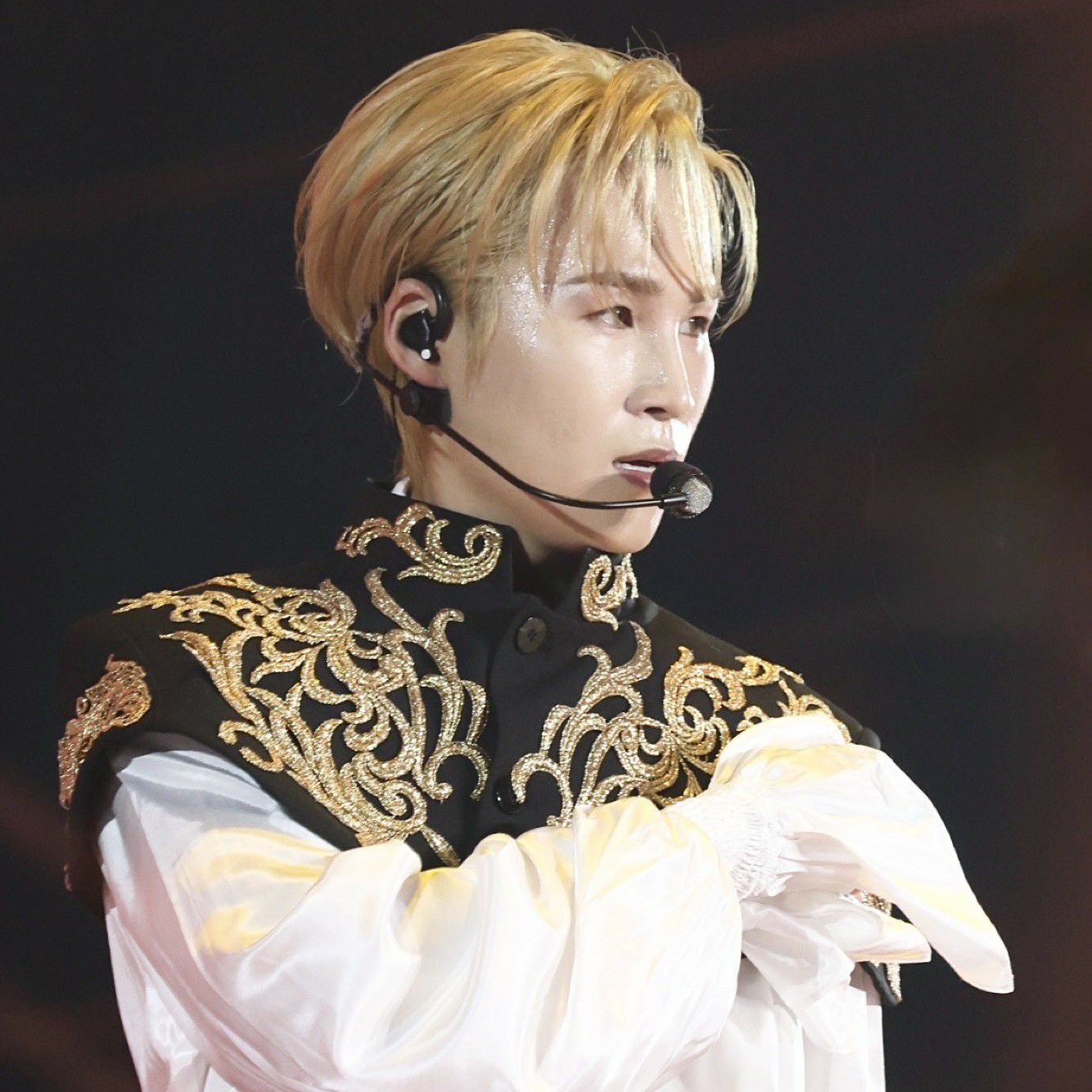 Hottest celeb community feed today