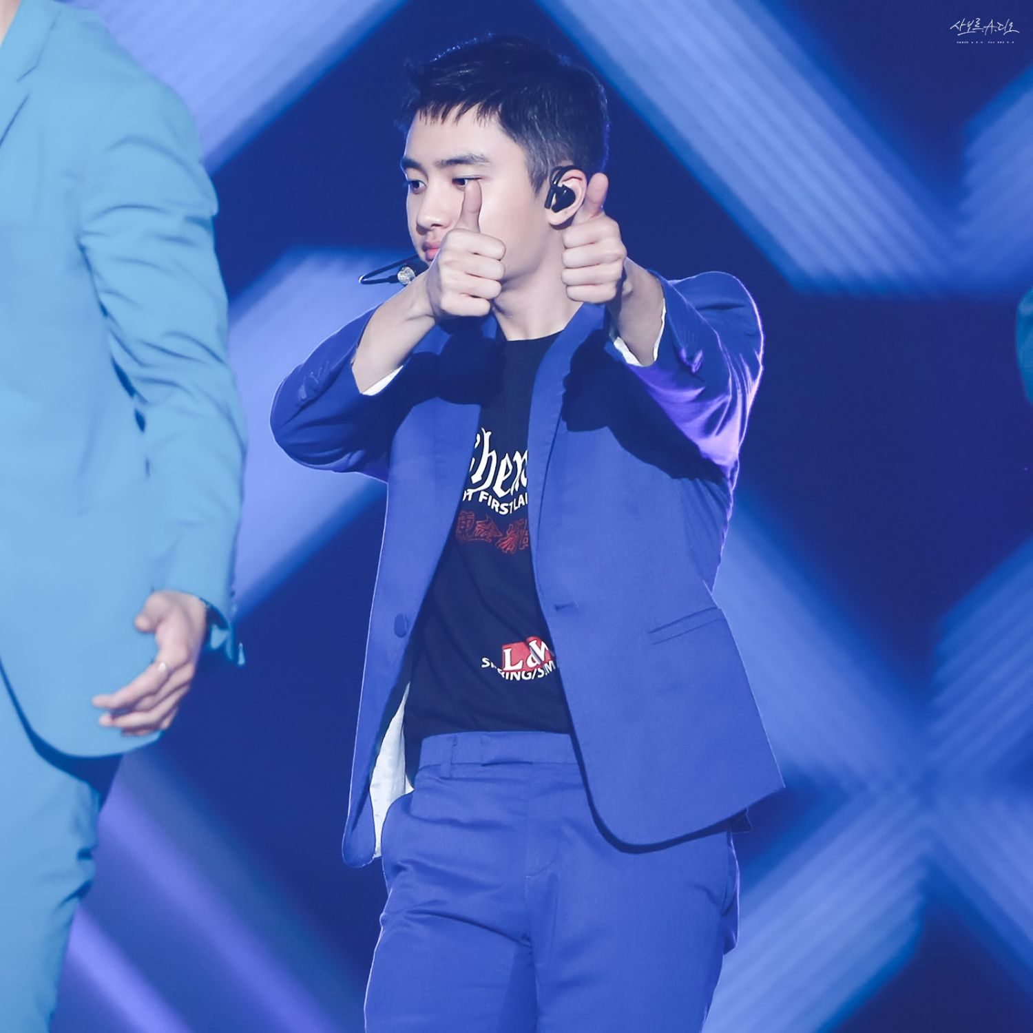 A moment captured by a fan of Doh Kyungsoo (D.O.)