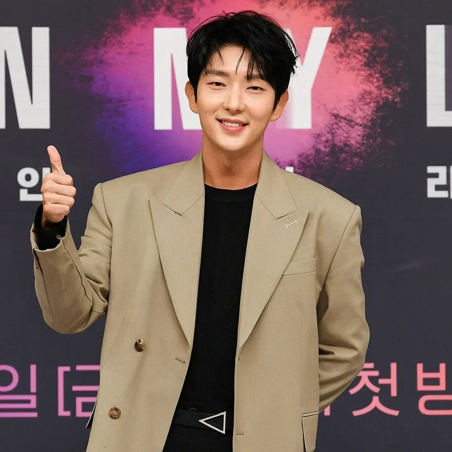 이준기 최근 활동샷