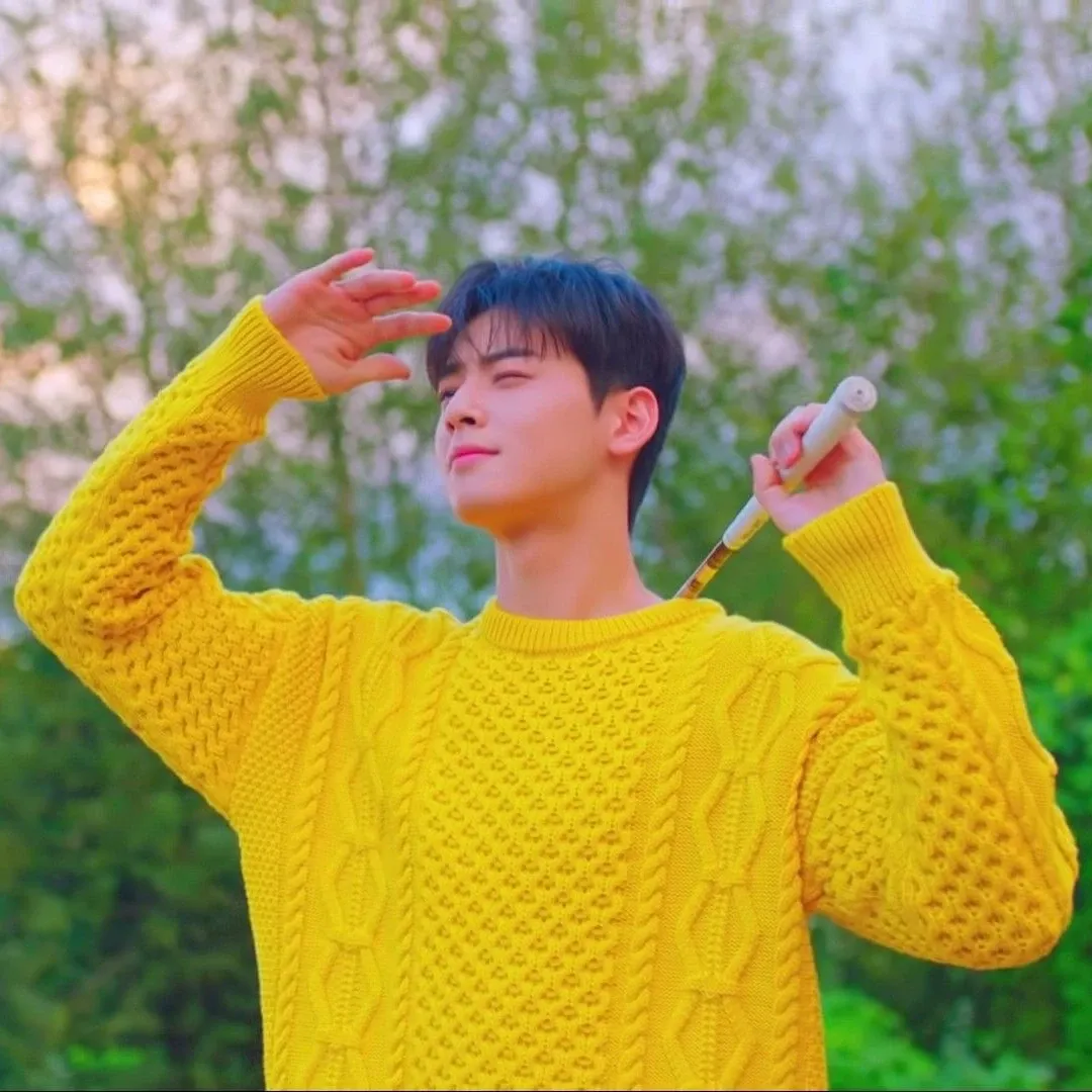 Foto kegiatan terbaru dari Cha Eunwoo