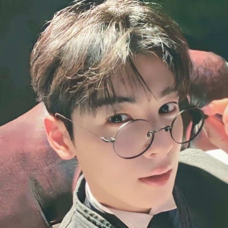 粉丝拍下的车银优瞬间