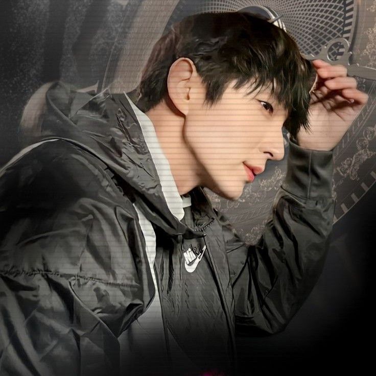 Behind-the-scenes cut of Lee Joongi