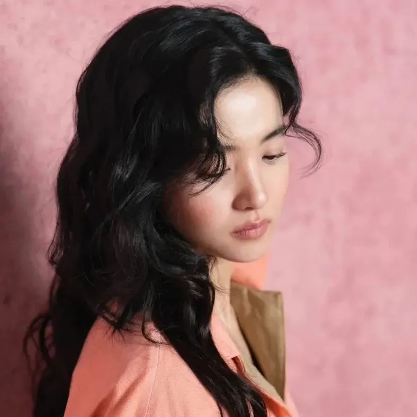 Behind-the-scenes cut of Kim Taeri