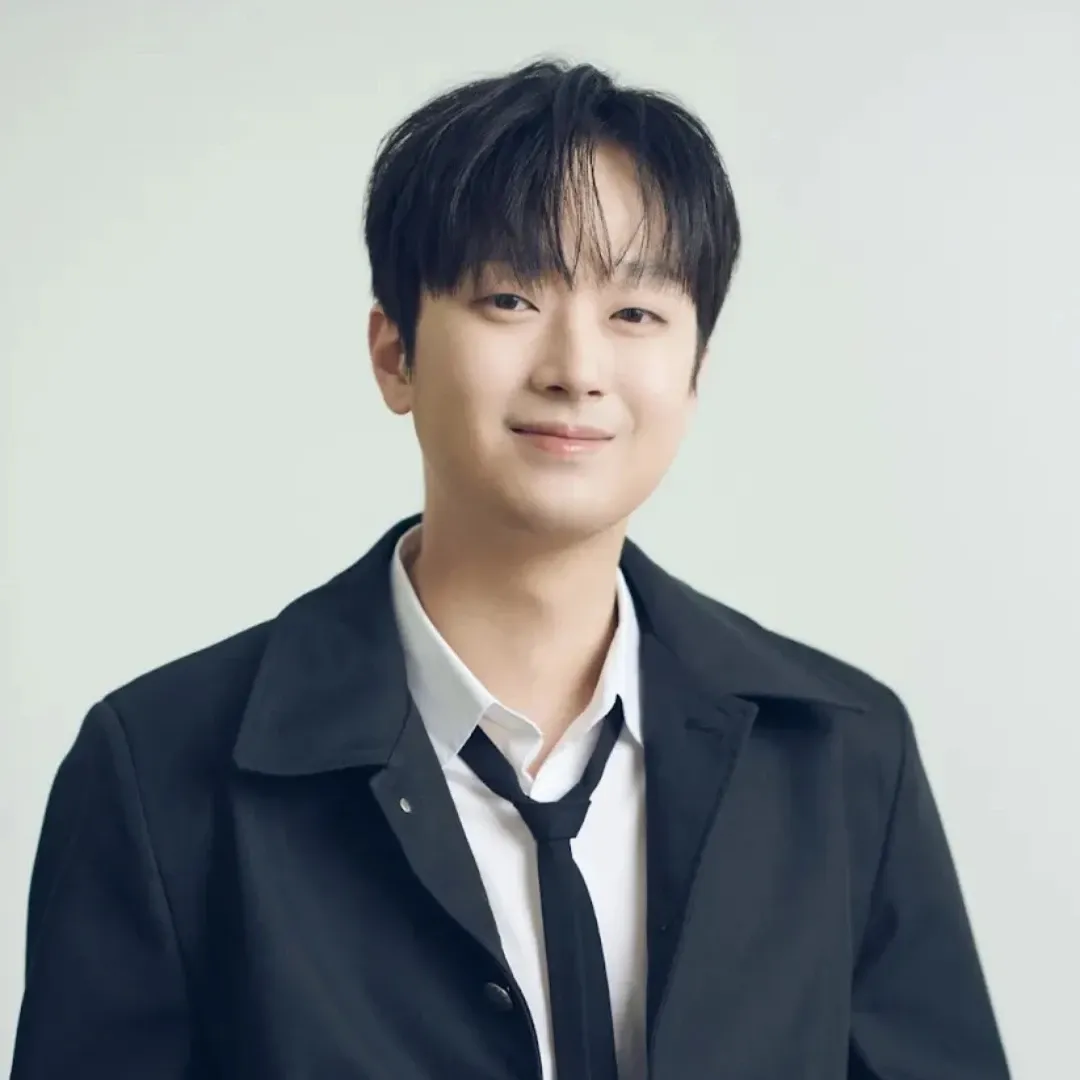 Latest photo of Lee Chanwon
