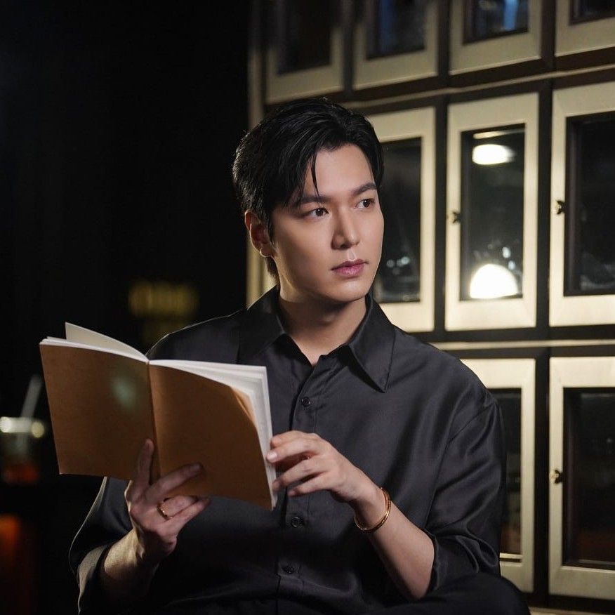 イ・ミンホの最近の活動ショット