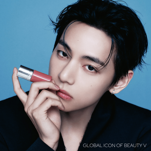 Latest photo of Kim Taehyung (V)