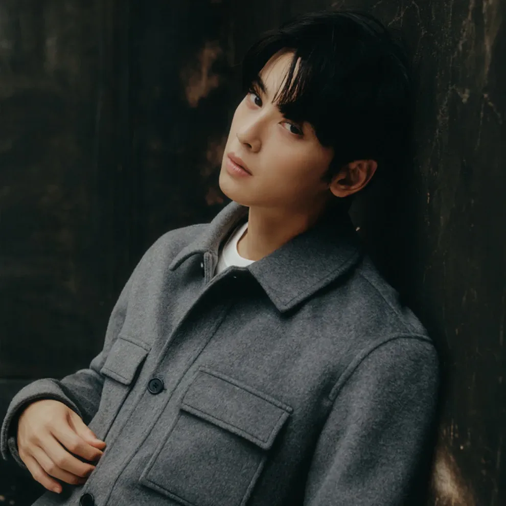 Latest photo of Cha Eunwoo