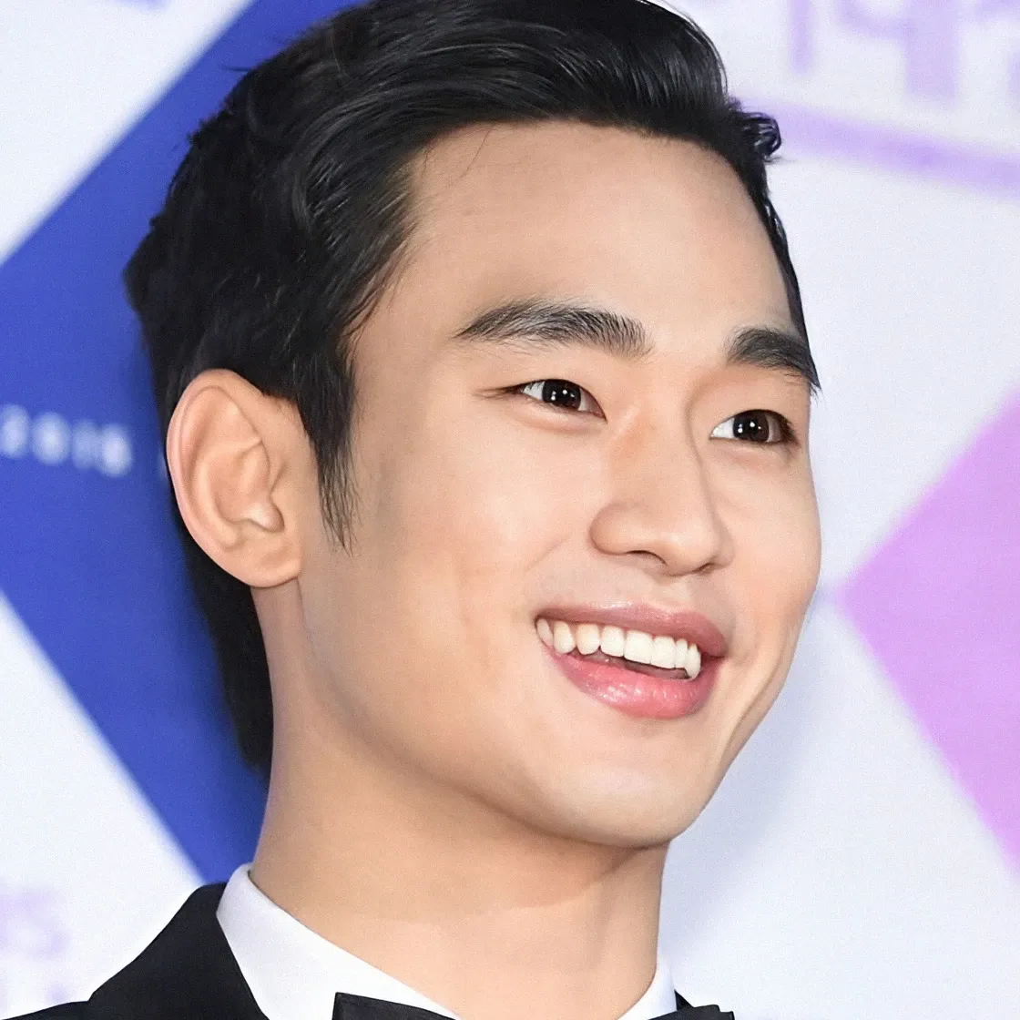 Recent activity shot of Kim Soohyun