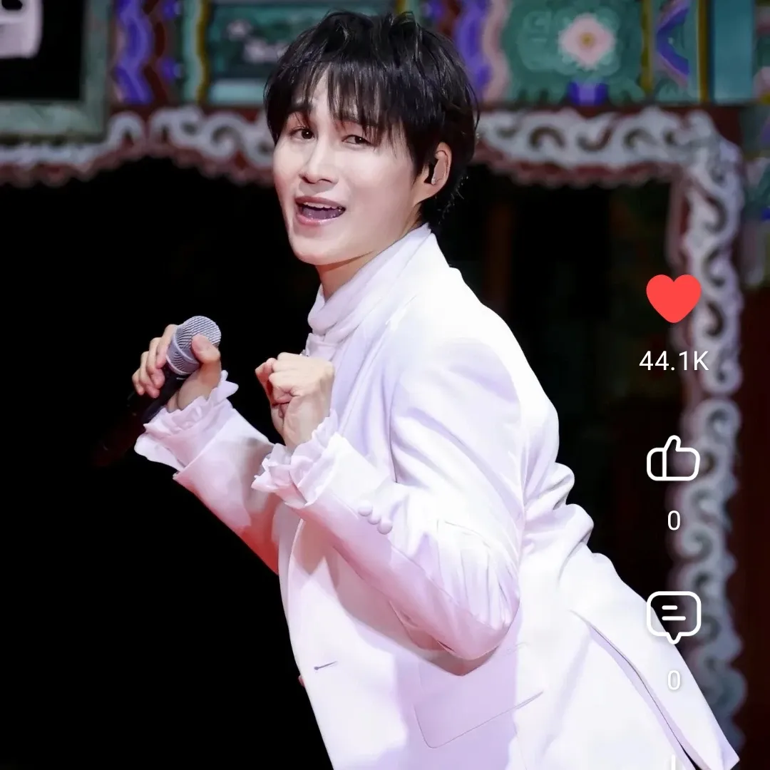 김희재의 최신 사진