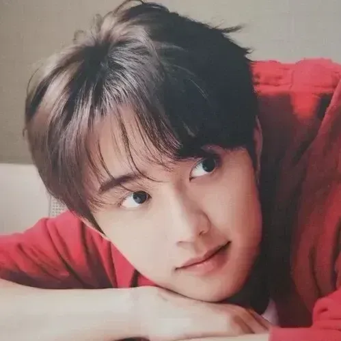 Cuplikan di balik layar dari Doh Kyungsoo (D.O.)