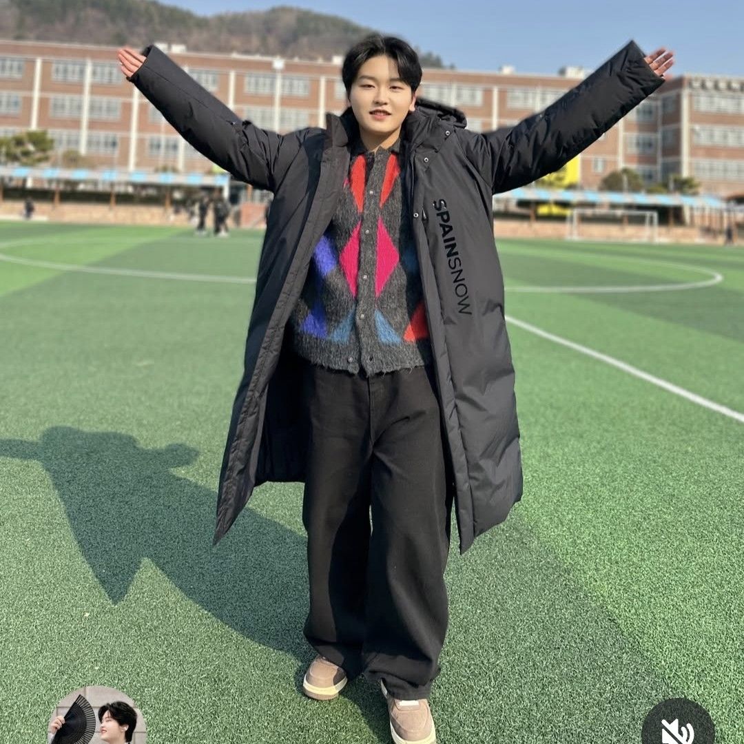 A moment captured by a fan of Park Sungon