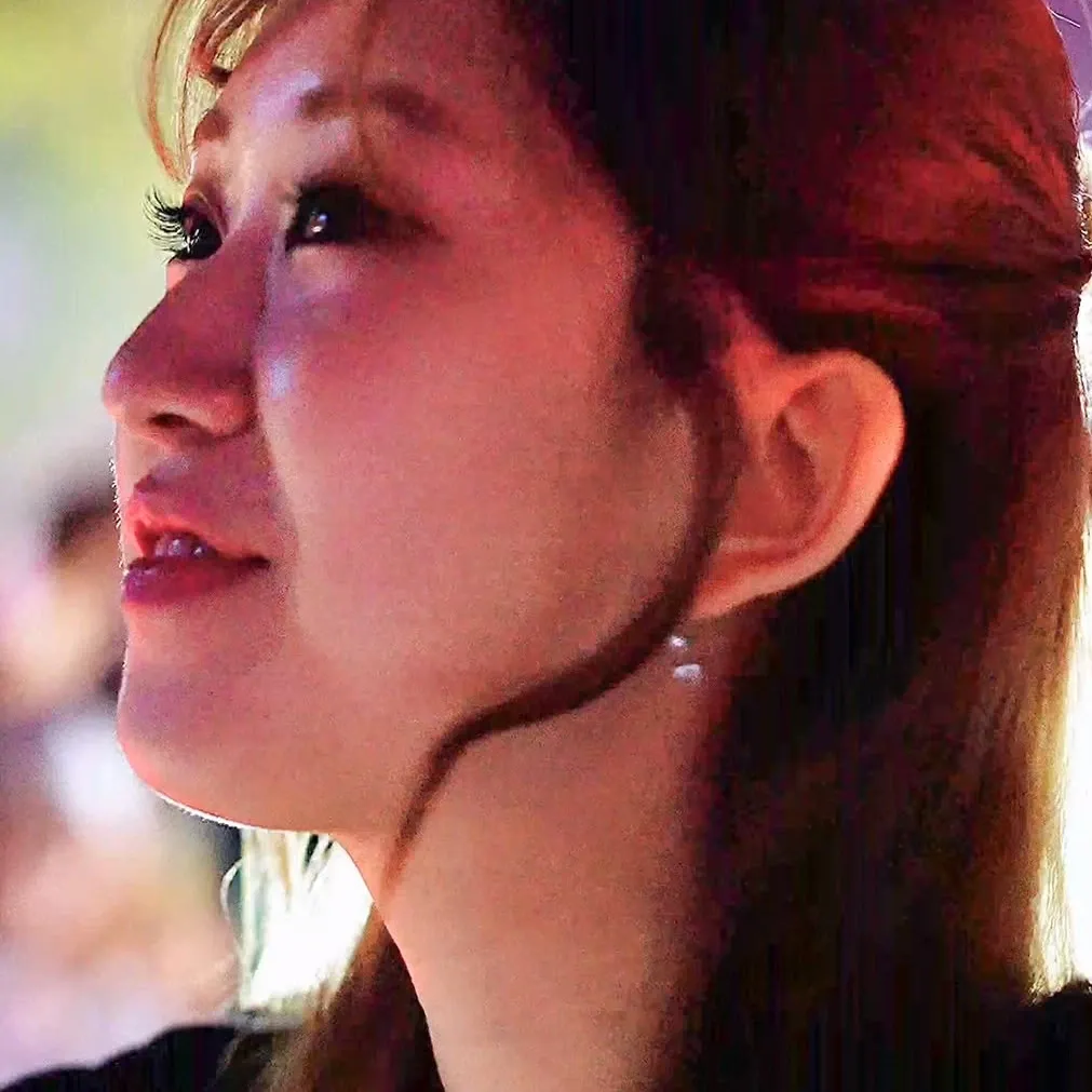 Cuplikan di balik layar dari Jeon Yujin