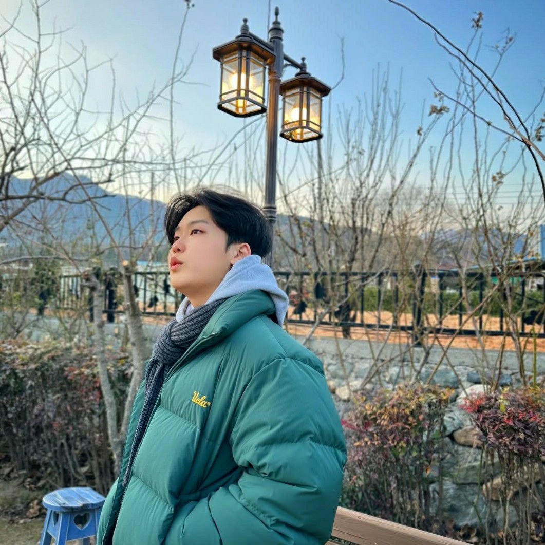 Behind-the-scenes cut of Park Sungon