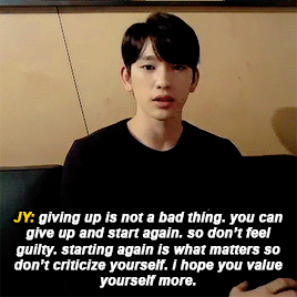 粉丝拍下的朴珍荣瞬间