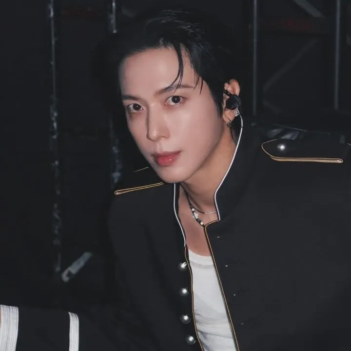 Behind-the-scenes cut of Jung Yonghwa