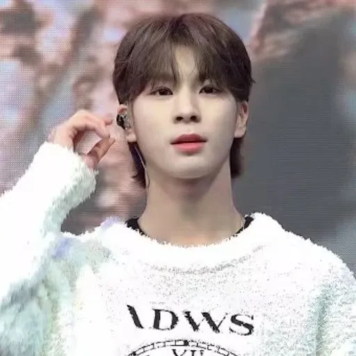 郑东元的最新照片