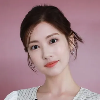 Recent activity shot of Jung Somin