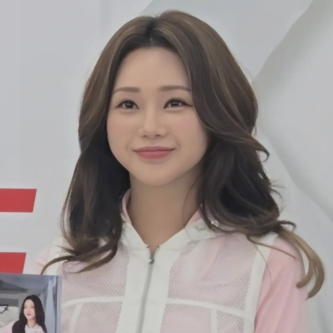 홍지윤의 비하인드 컷
