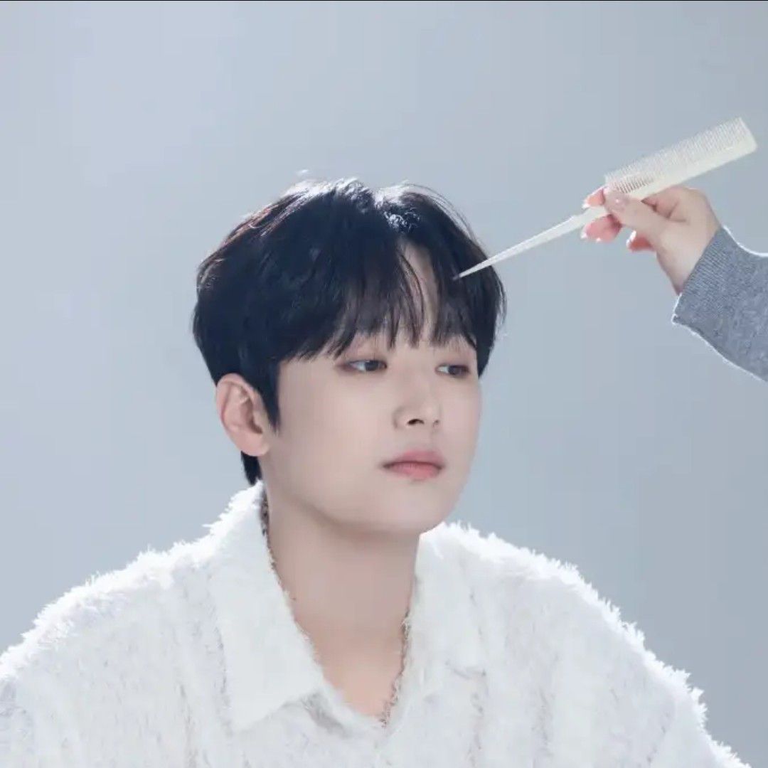 Foto kegiatan terbaru dari Lee Chanwon