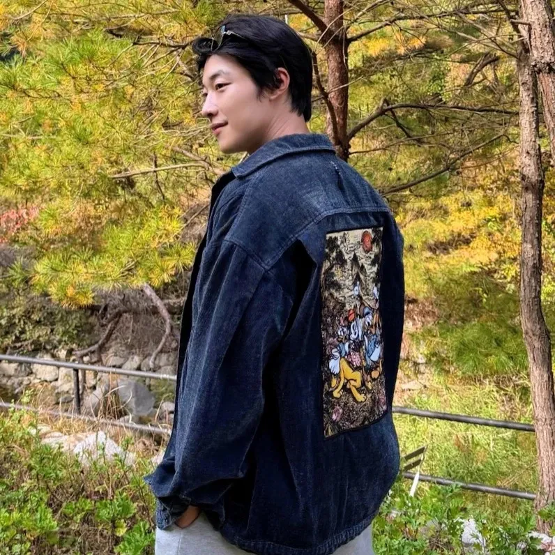 A moment captured by a fan of Woo Dohwan