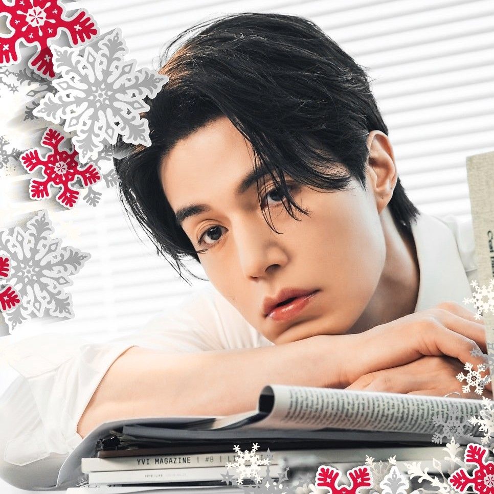 Recent activity shot of Lee Dongwook