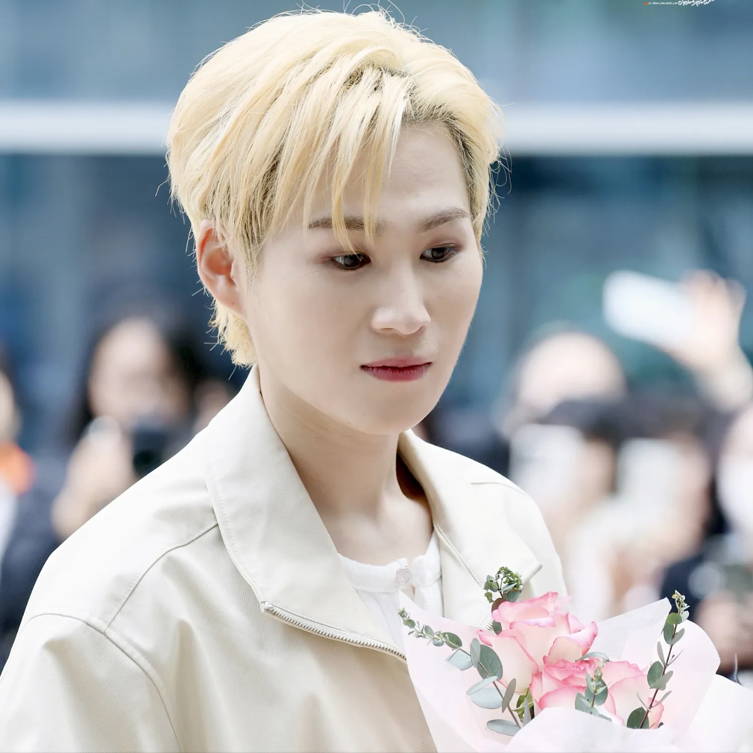 김희재의 비하인드 컷