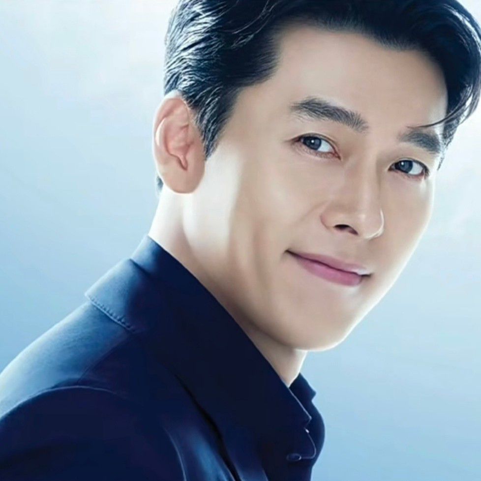Foto terbaru dari Hyun Bin