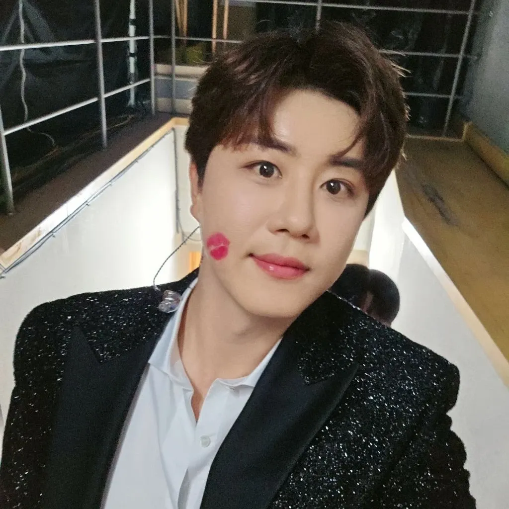 Behind-the-scenes cut of Jin Haesung