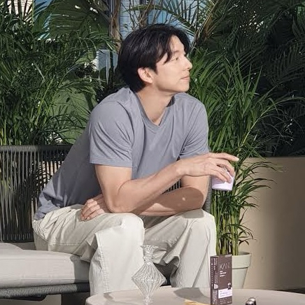 Behind-the-scenes cut of Gong Yoo