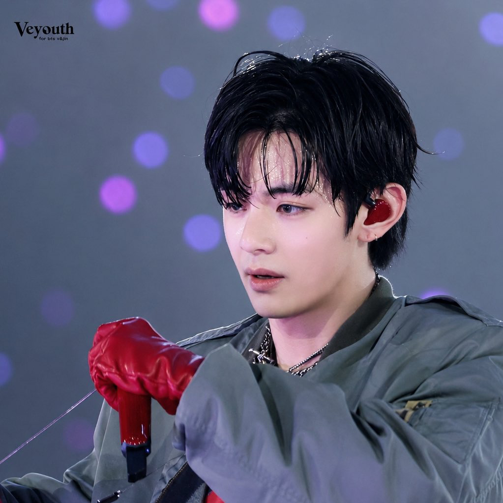 Recent activity shot of Kim Taehyung (V)