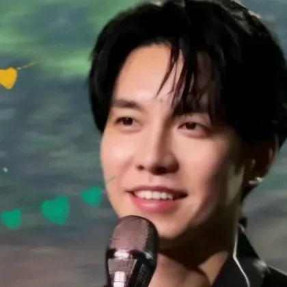 A moment captured by a fan of Lee Seunggi