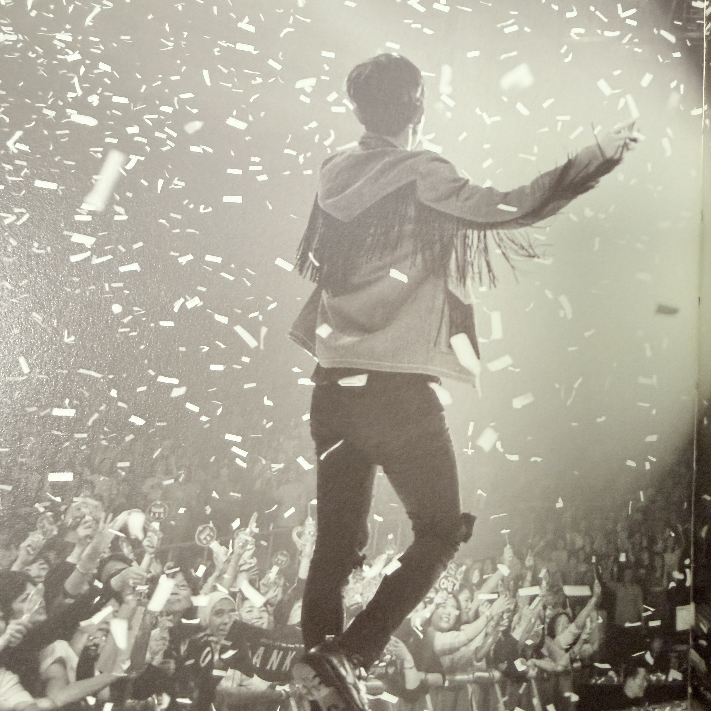 A moment captured by a fan of Lee Joongi