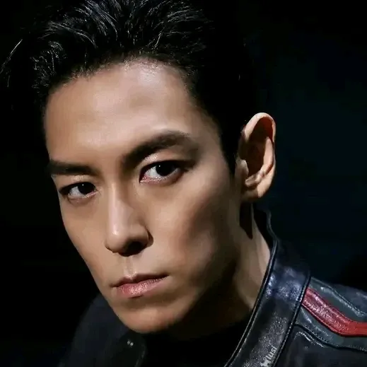 Behind-the-scenes cut of T.O.P