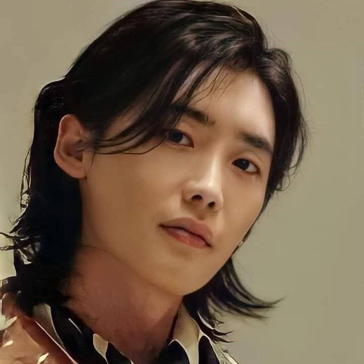 李鍾碩的最新照片