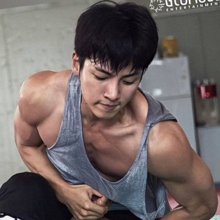 A moment captured by a fan of Ji Changwook