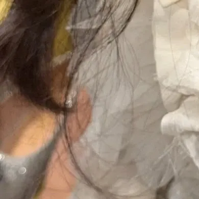 Behind-the-scenes cut of Bona