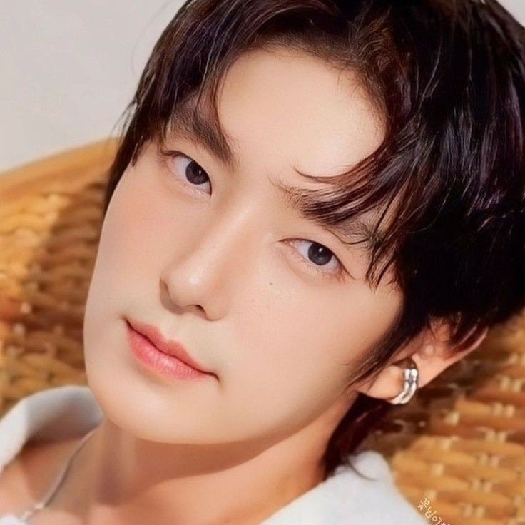 A moment captured by a fan of Lee Joongi