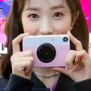 Latest photo of Kim Hyeyoon