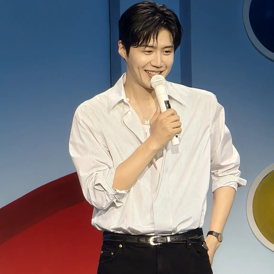 김선호 최근 활동샷