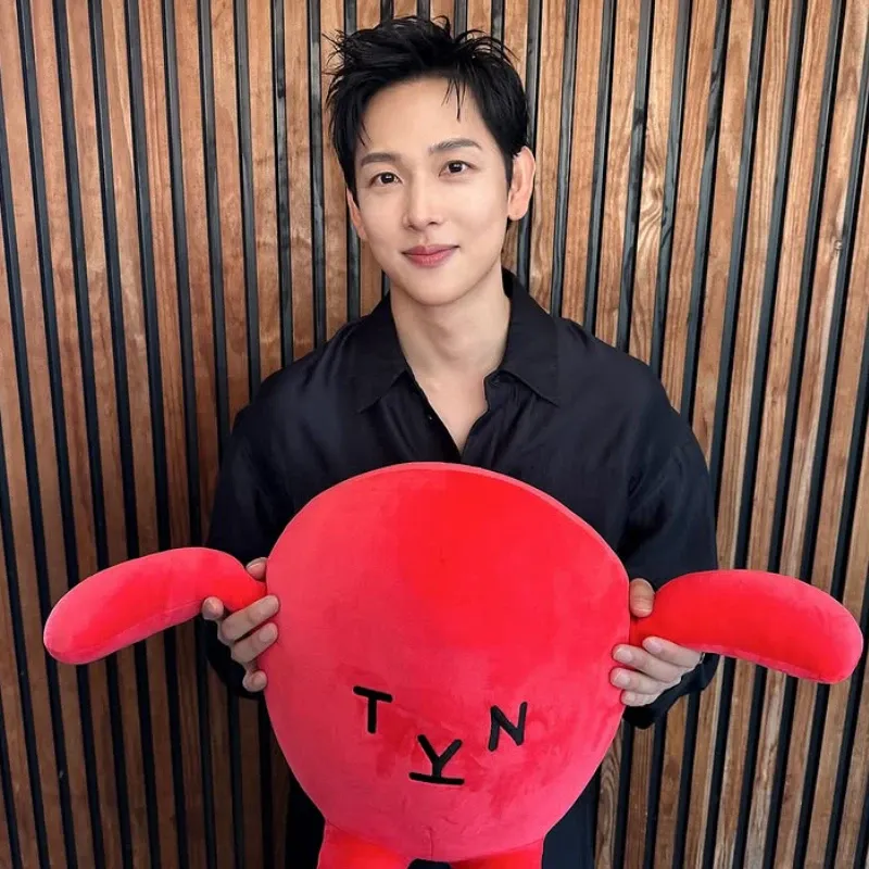 Behind-the-scenes cut of Yim Siwan