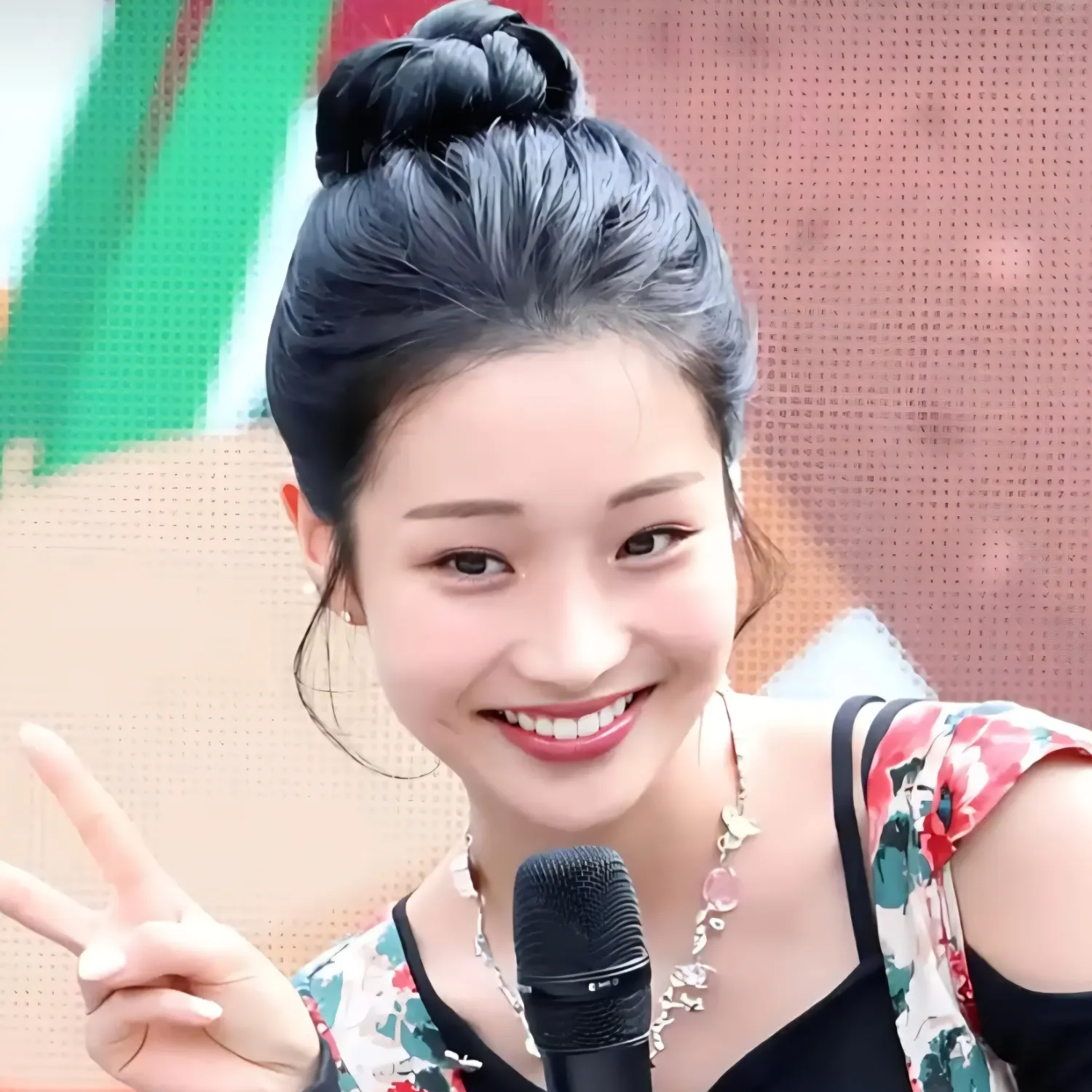 Recent activity shot of Kim Soyeon (2004)