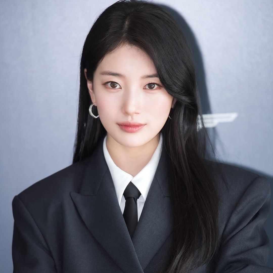 ペ・スジの最新写真