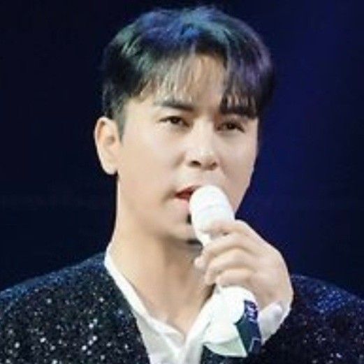 Foto kegiatan terbaru dari Jang Minho