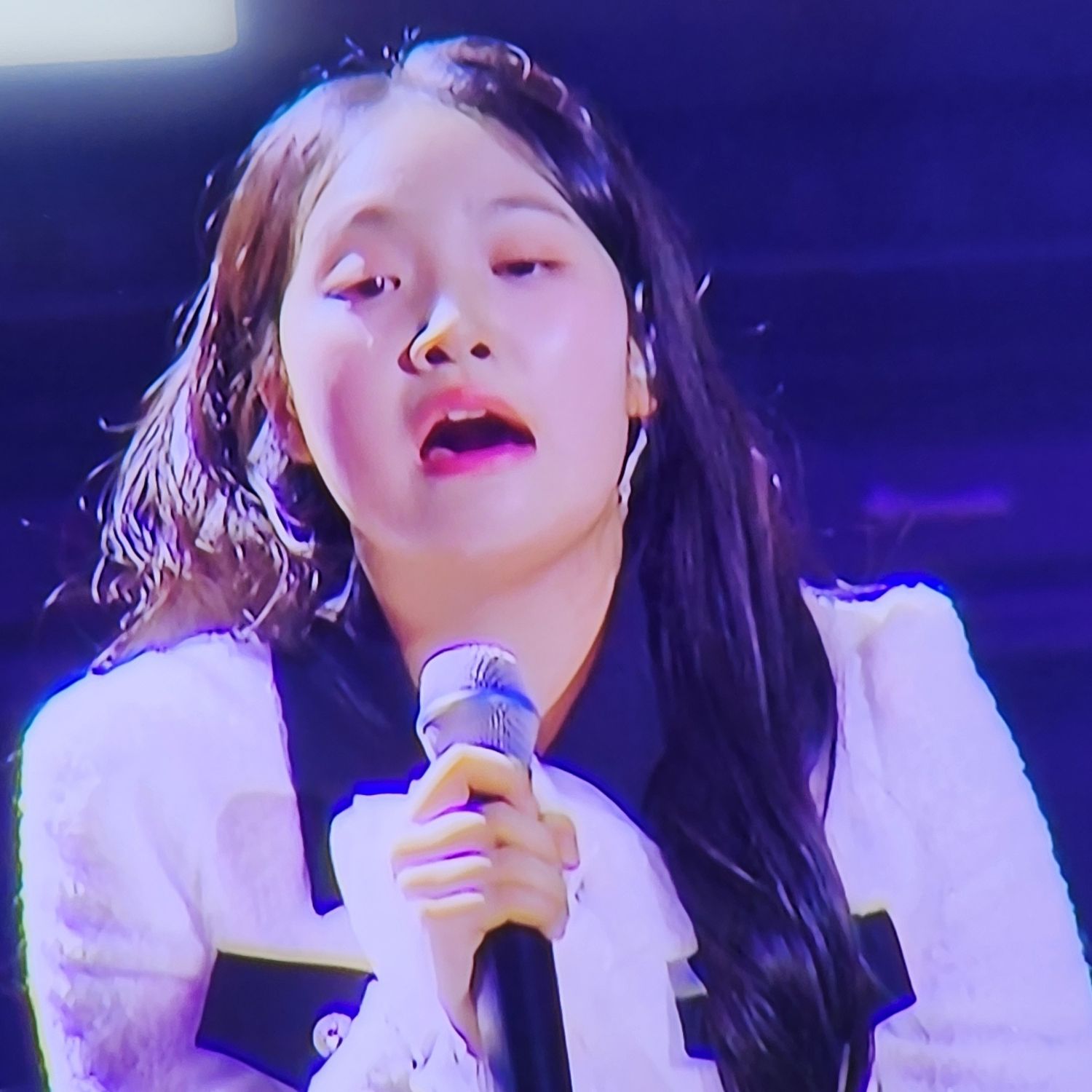 粉丝拍下的金泰延瞬间