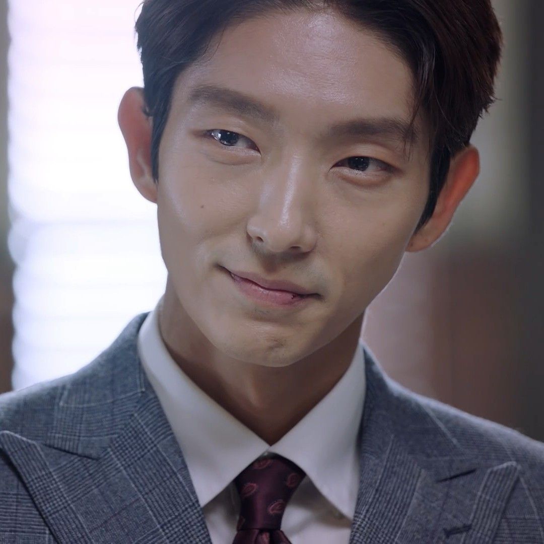 Latest photo of Lee Joongi