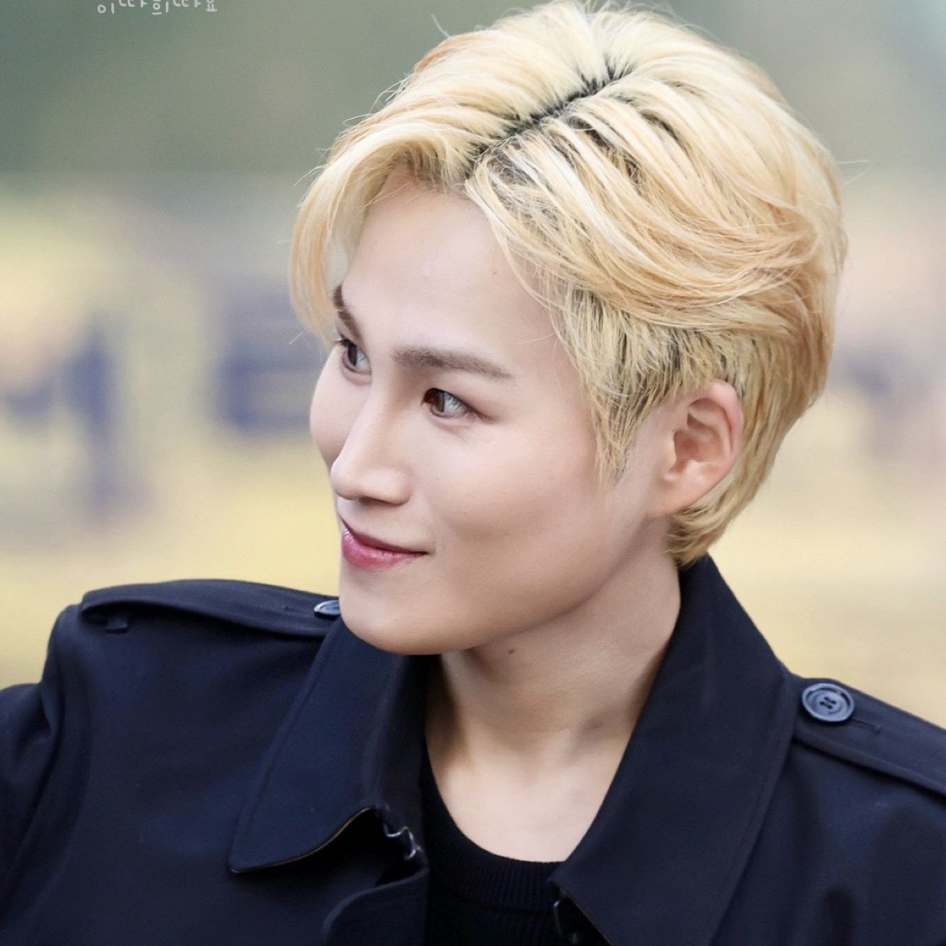 金熙栽的最新照片