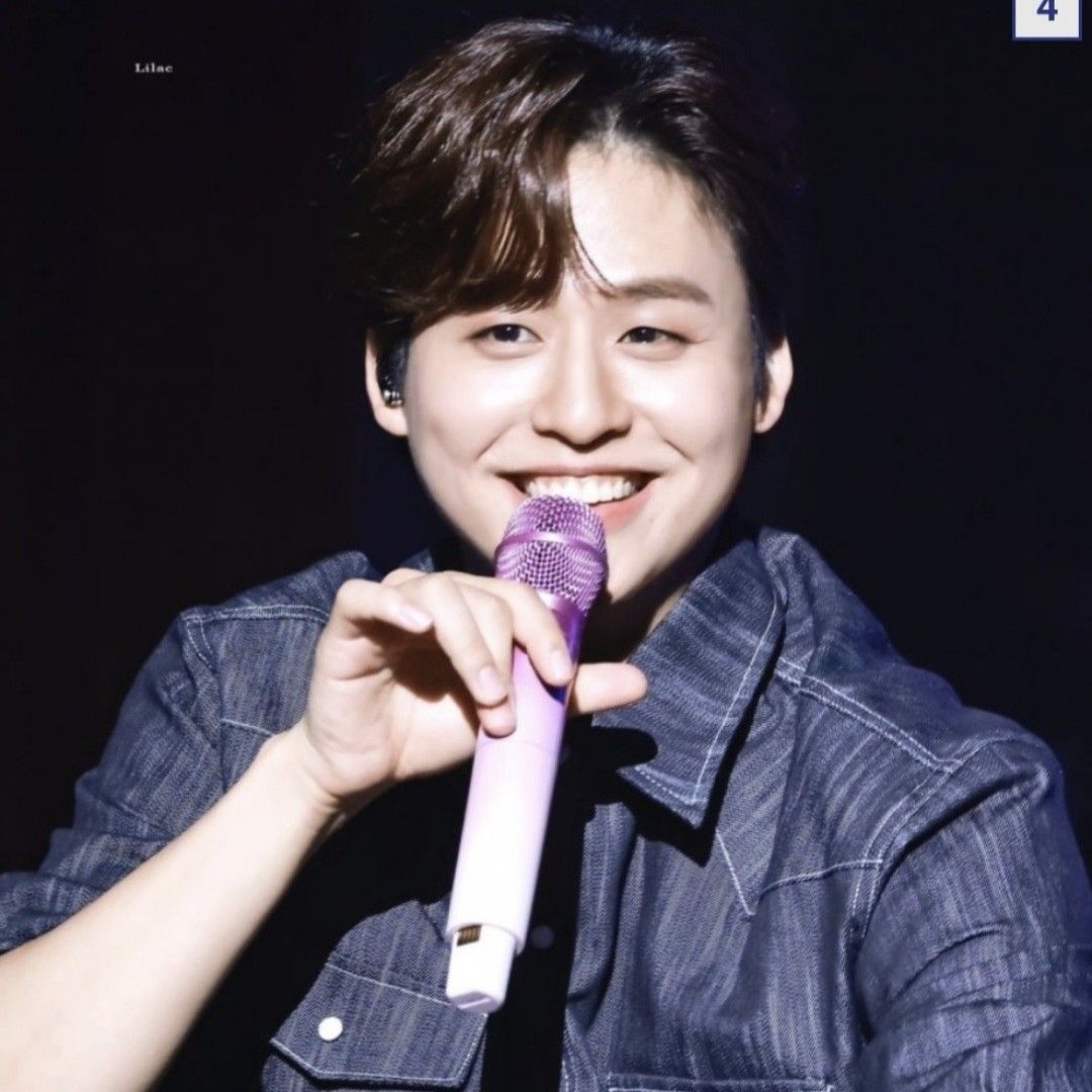 A moment captured by a fan of Lee Solomon