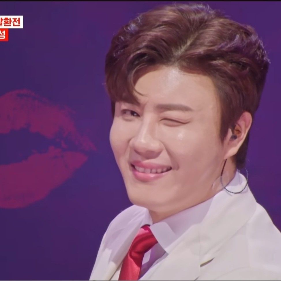 チン・ヘソンのビハインドカット