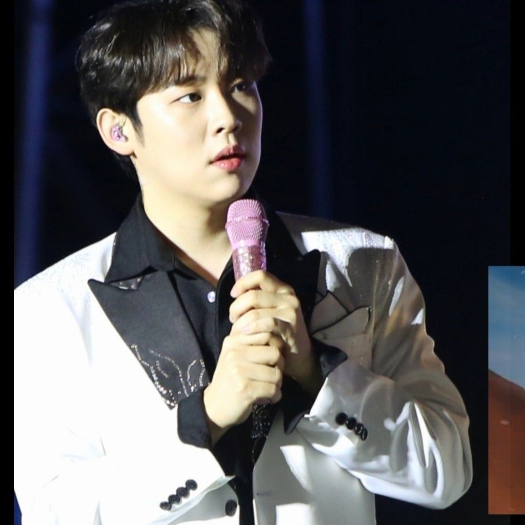 Latest photo of Jinuk