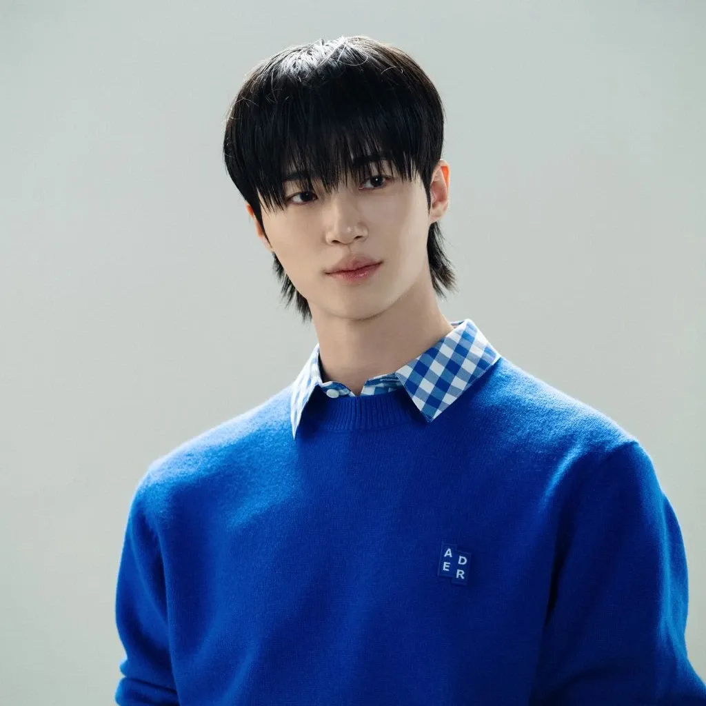 Behind-the-scenes cut of Byeon Wooseok